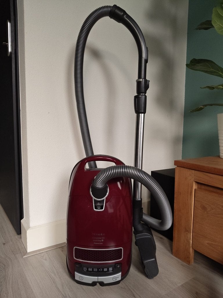 Miele Complete C3 | Cat & Dog | 890 Watt, Refurbished, Ophalen of Verzenden, Miele, Sledestofzuiger