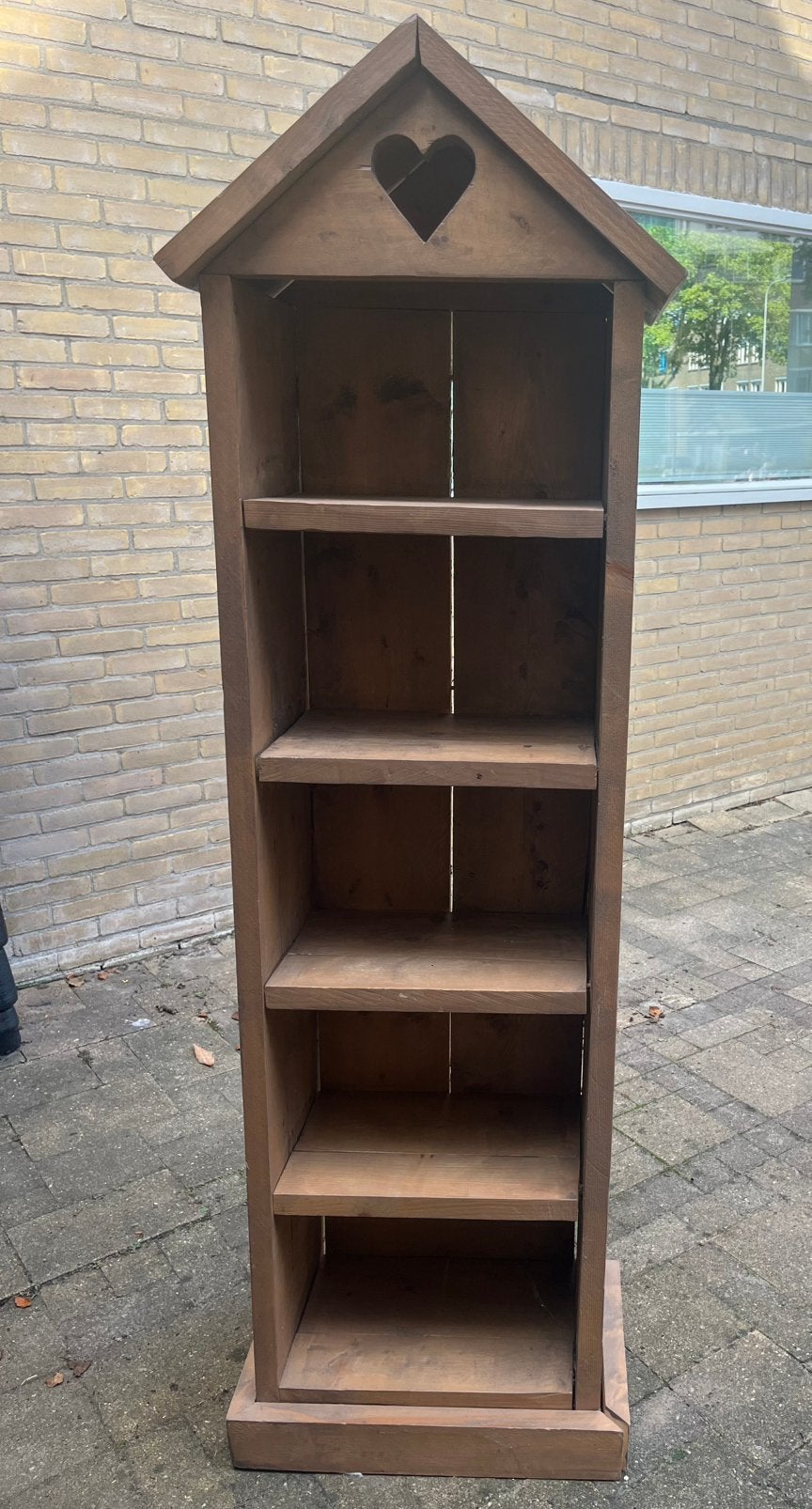 Leuke (boeken)kast of als (tuin) kast te gebruiken, Ophalen, Met plank(en), 50 tot 100 cm, Zo goed als nieuw