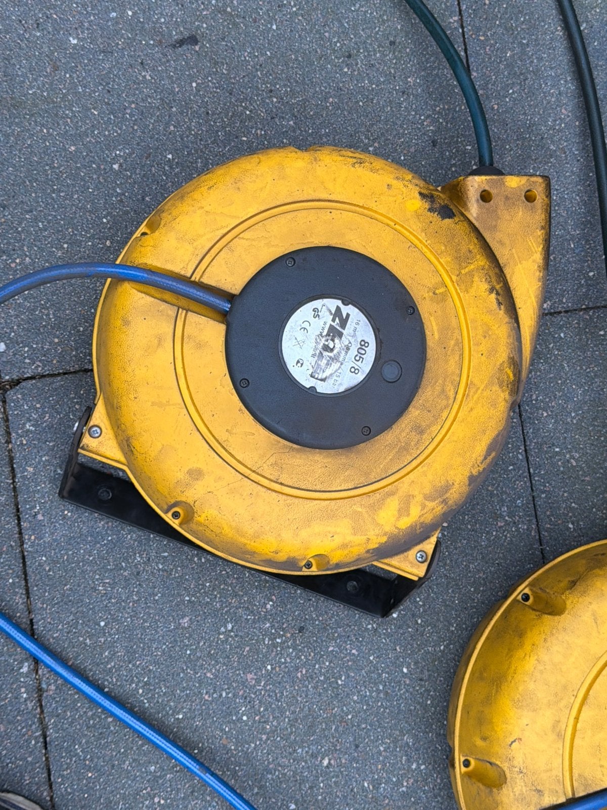 2 gebruikte Seca luchthaspels met 16 meter luchtslang, 100 liter of meer, Ophalen, Gebruikt, 10 bar of meer