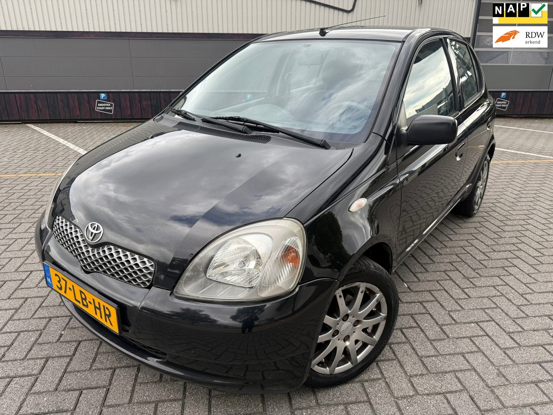 Toyota Yaris 1.3-16V VVT-i YORIN*VAN AF BIDEN 1200*AIRCO*APK, Auto's, Voorwielaandrijving, Gebruikt, 31 €/maand, 4 cilinders