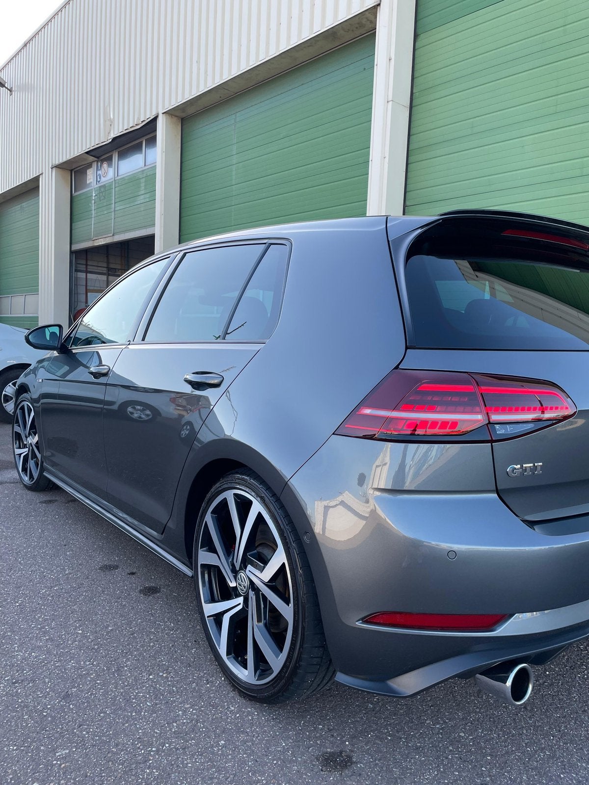 Volkswagen Golf Gti 325PK 2017 virtual, Stof, Zwart, 4 cilinders, 1600 kg