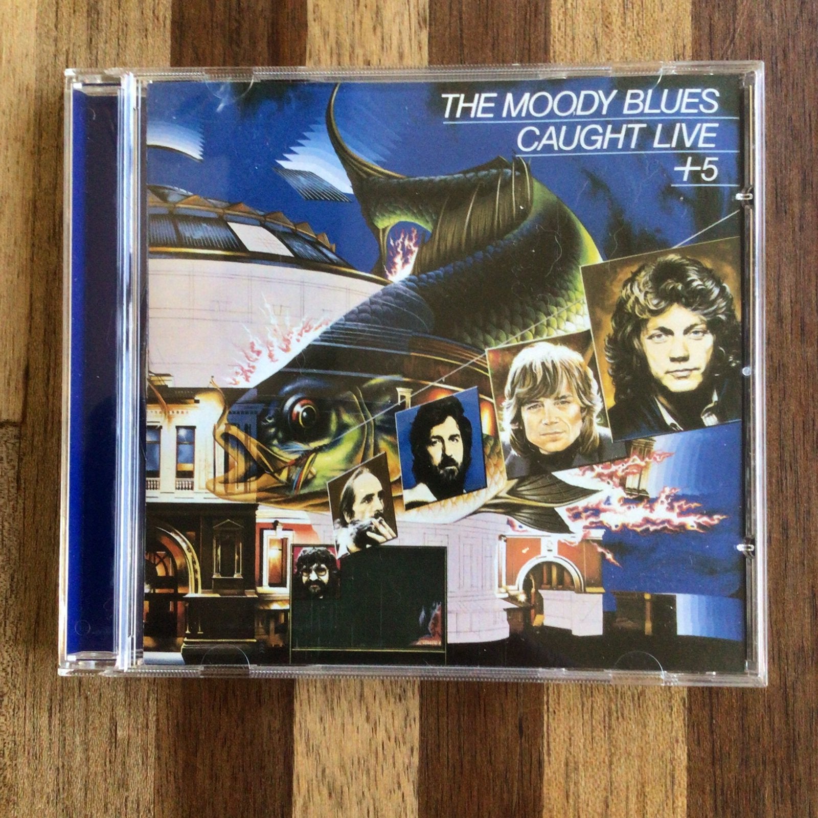 The Moody Blues - Caught Live + 5, Ophalen of Verzenden, Zo goed als nieuw