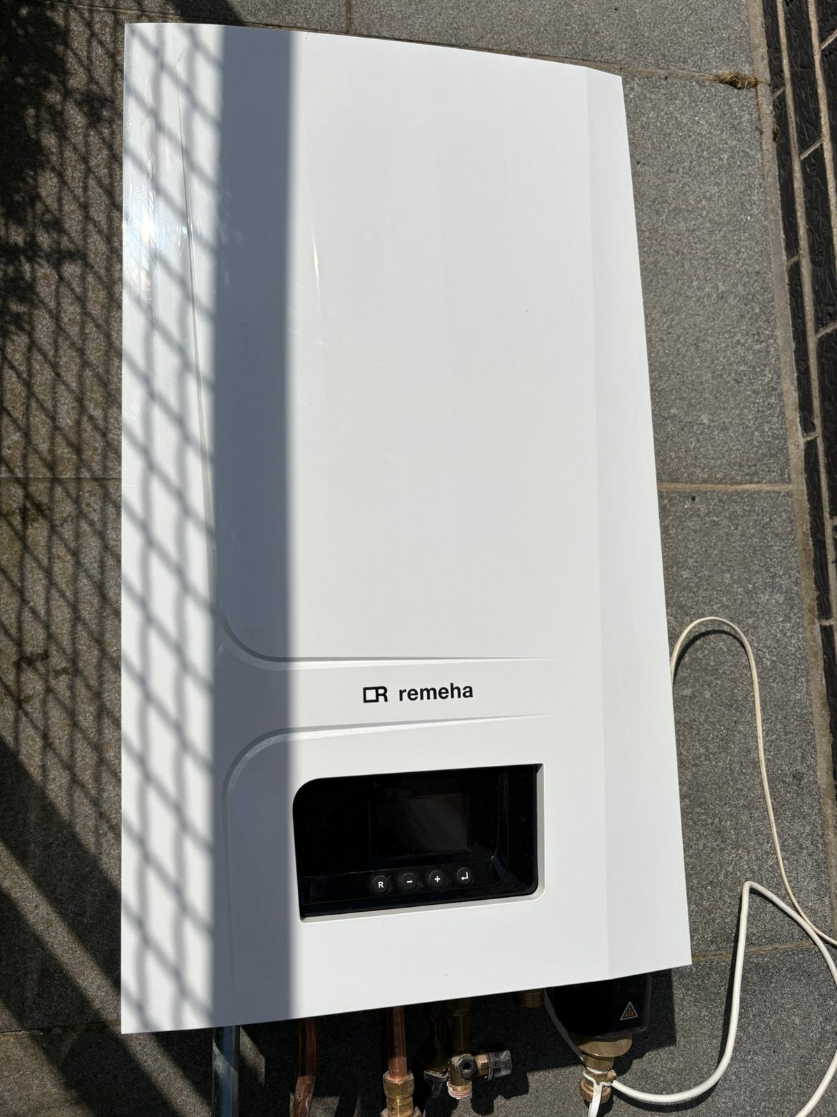 Remeha Tzerra Ace Matic 28c ketel, Minder dan 20 liter, Ophalen, Zo goed als nieuw, Geiser