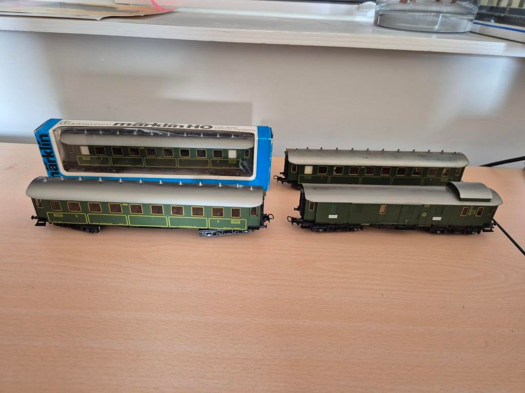 Märklin H0 set: 3 4135 (1x verlicht in ovp) + 1x 4137 wagons, Hobby en Vrije tijd, Ophalen of Verzenden