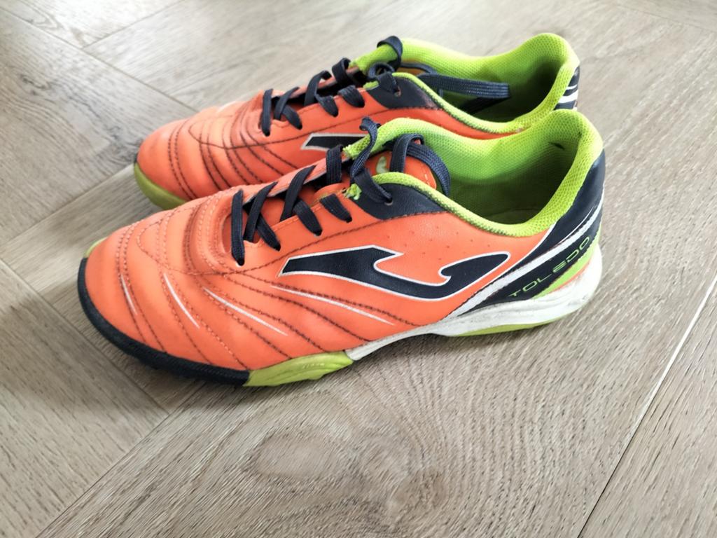 Joma korfbalschoenen veld mt.34, Maat XS of kleiner, Ophalen, Schoenen