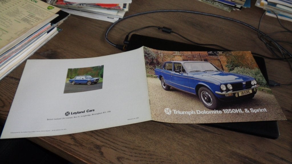 Folder  TRIUMPH DOLOMITE 1850HL & SPRINT  ,  4-1976, Boeken, Auto's | Folders en Tijdschriften, Verzenden, Nieuw, Overige merken