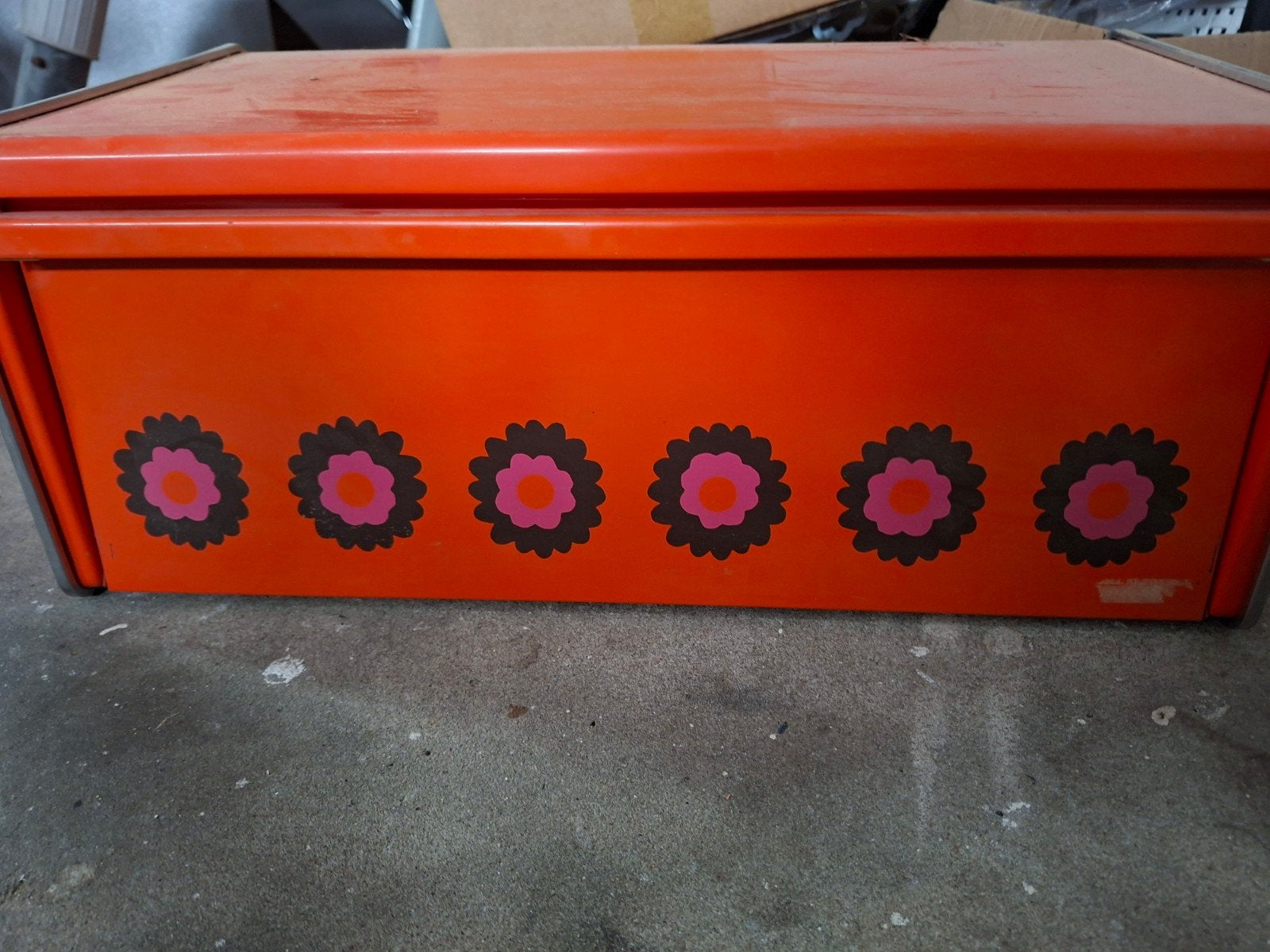 Vintage Brabantia Broodtrommel Oranje met Bloemen, Ophalen of Verzenden