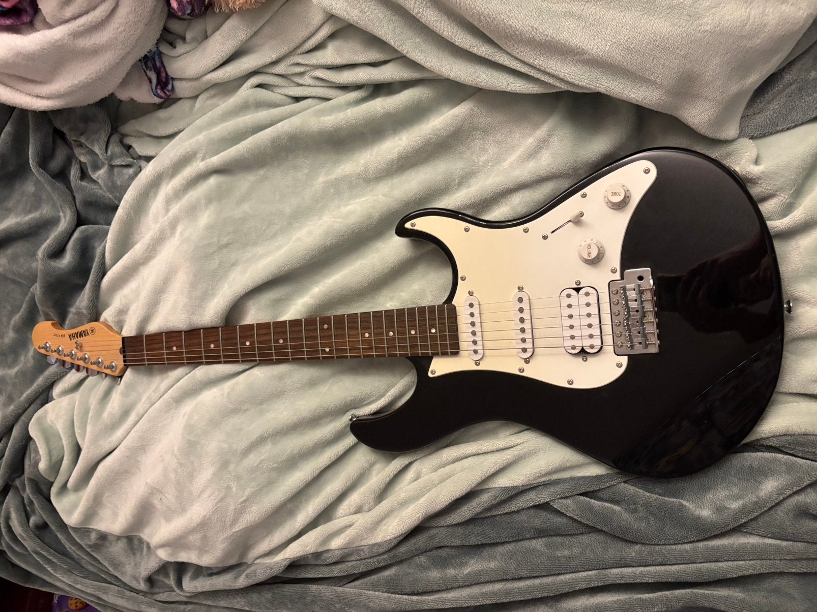 Yamaha gitaar en Fender versterker, Ophalen of Verzenden, Gebruikt, Solid body, Fender