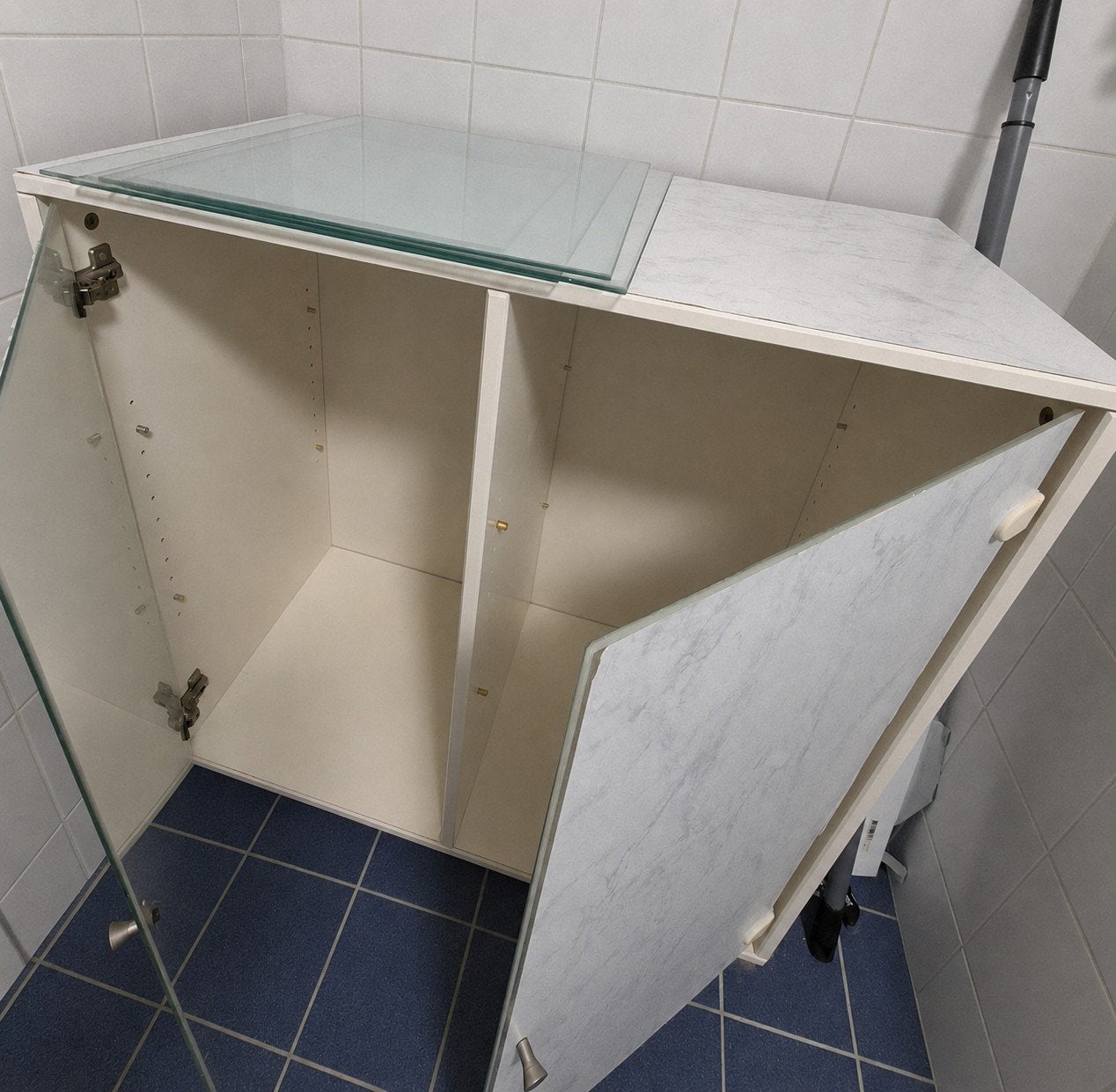 Stevige kast met glazen deuren en lades, Ophalen of Verzenden, Gebruikt