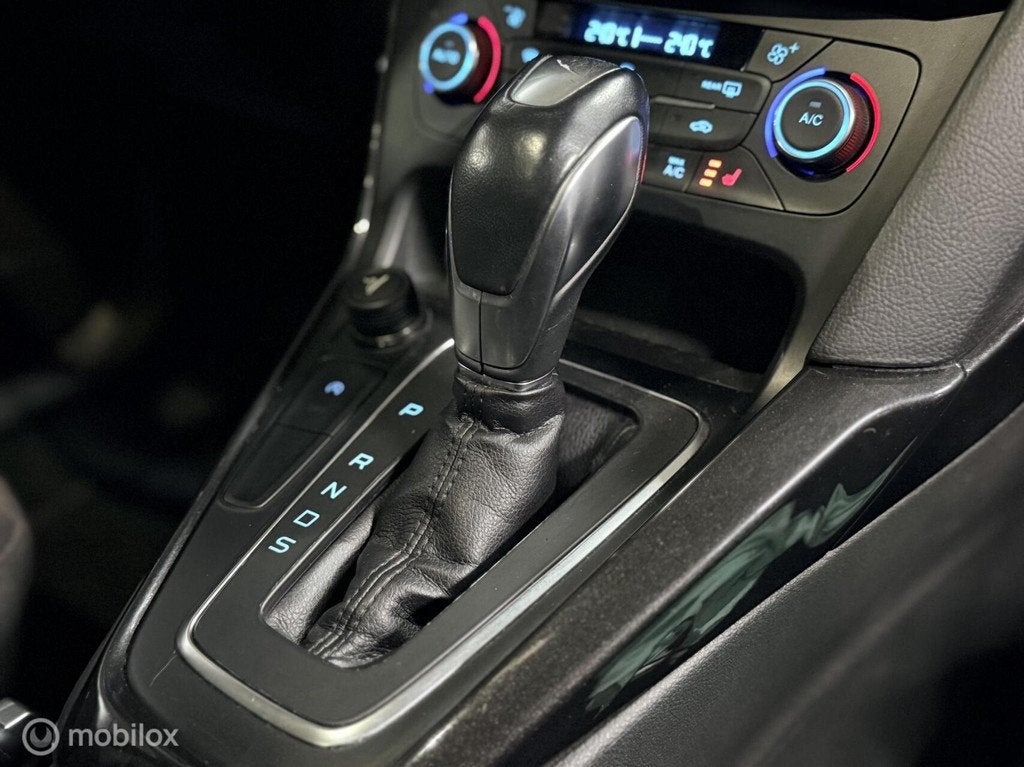 Ford Focus Wagon 1.5 Titanium Edition|nieuwe distributieriem, 4 cilinders, 150 pk, Blauw, Automatische klimaatregeling