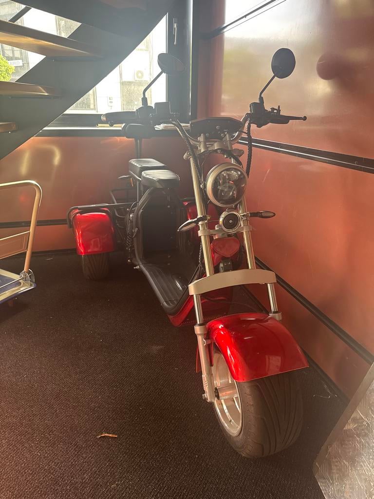 E-chopper 3 wieler 45km/uur, Ophalen, Info@shoppenvooriedereen.nl, Zo goed als nieuw, X17 shoppen voor iedereen