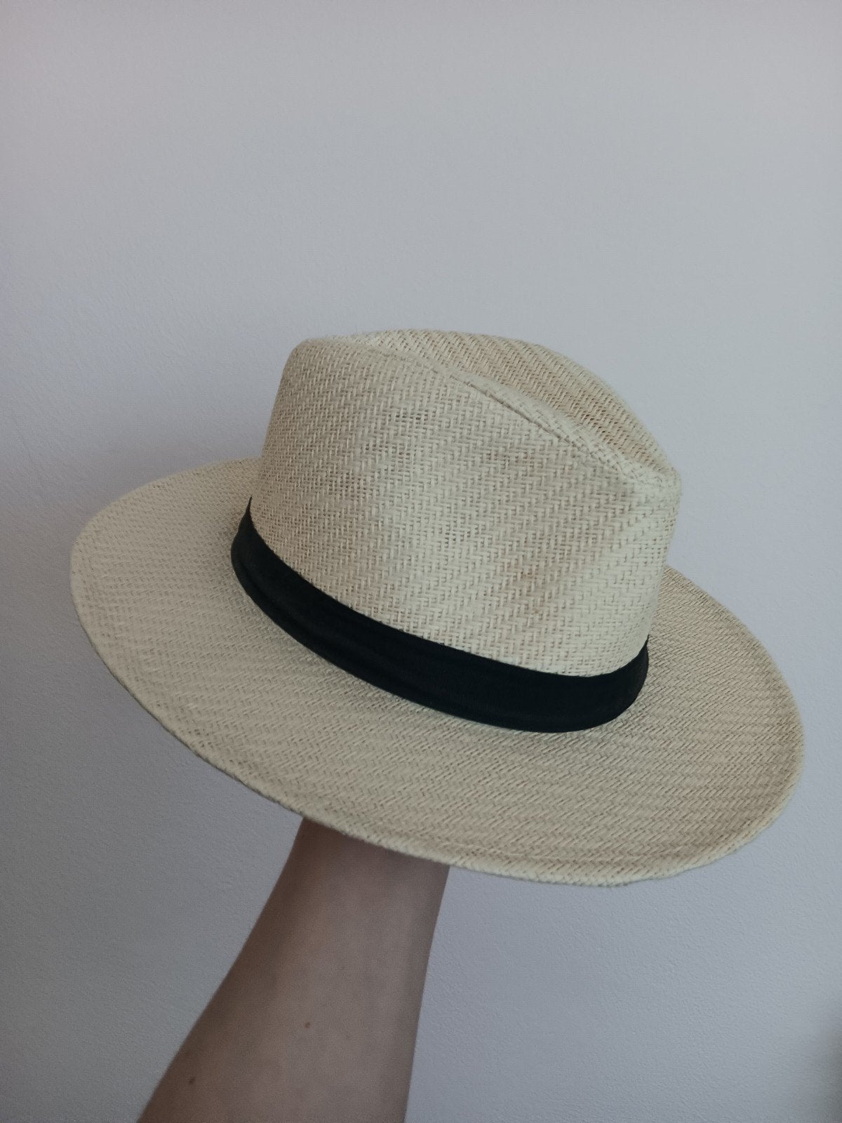 Dames hoed, zo goed als nieuw, Ophalen, Zo goed als nieuw, One size fits all, Hoed