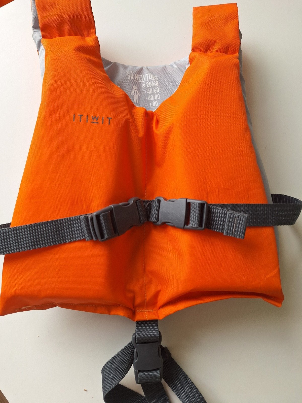 Zwemvest kind 50N 25-40kg - ITIWIT, Watersport en Boten, Watersportkleding, Ophalen, Gebruikt, Kind, ITIWIT