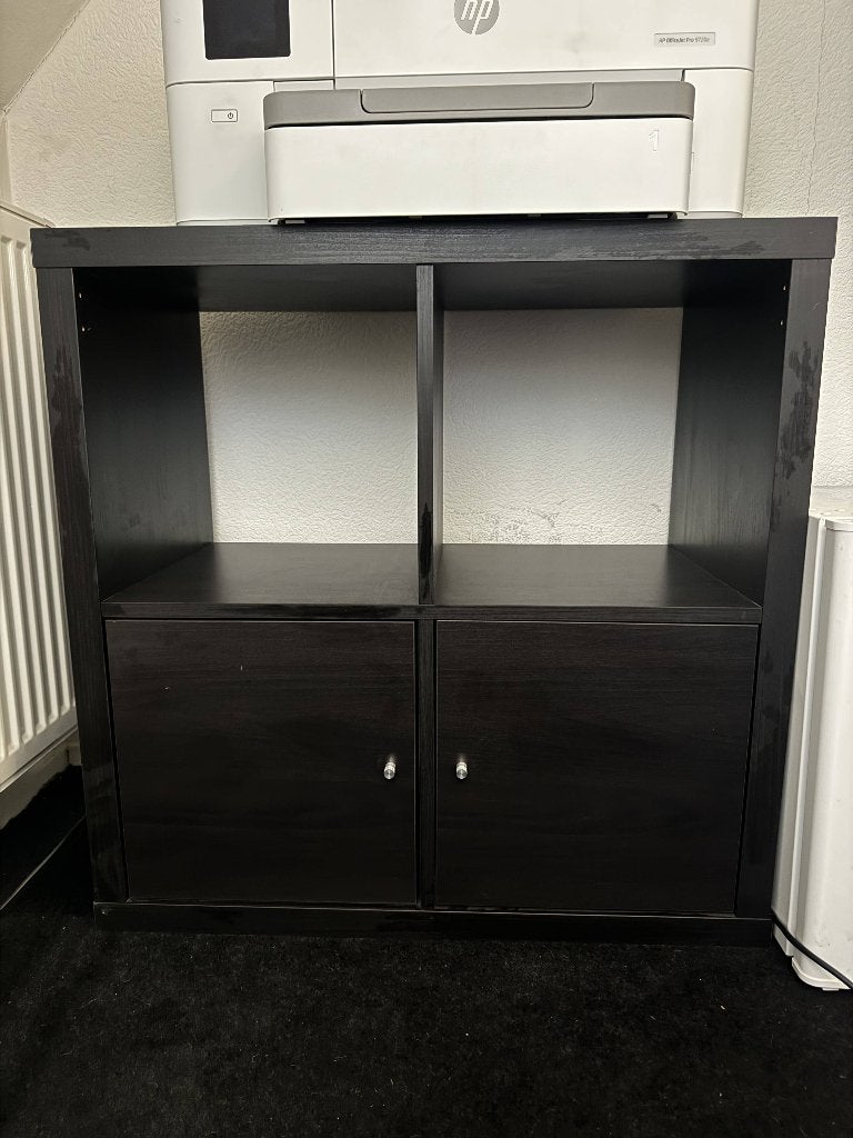 KALLAX kast 2x2 zwart met 2 deurtjes, Ophalen, Overige materialen, 50 tot 100 cm, Zo goed als nieuw
