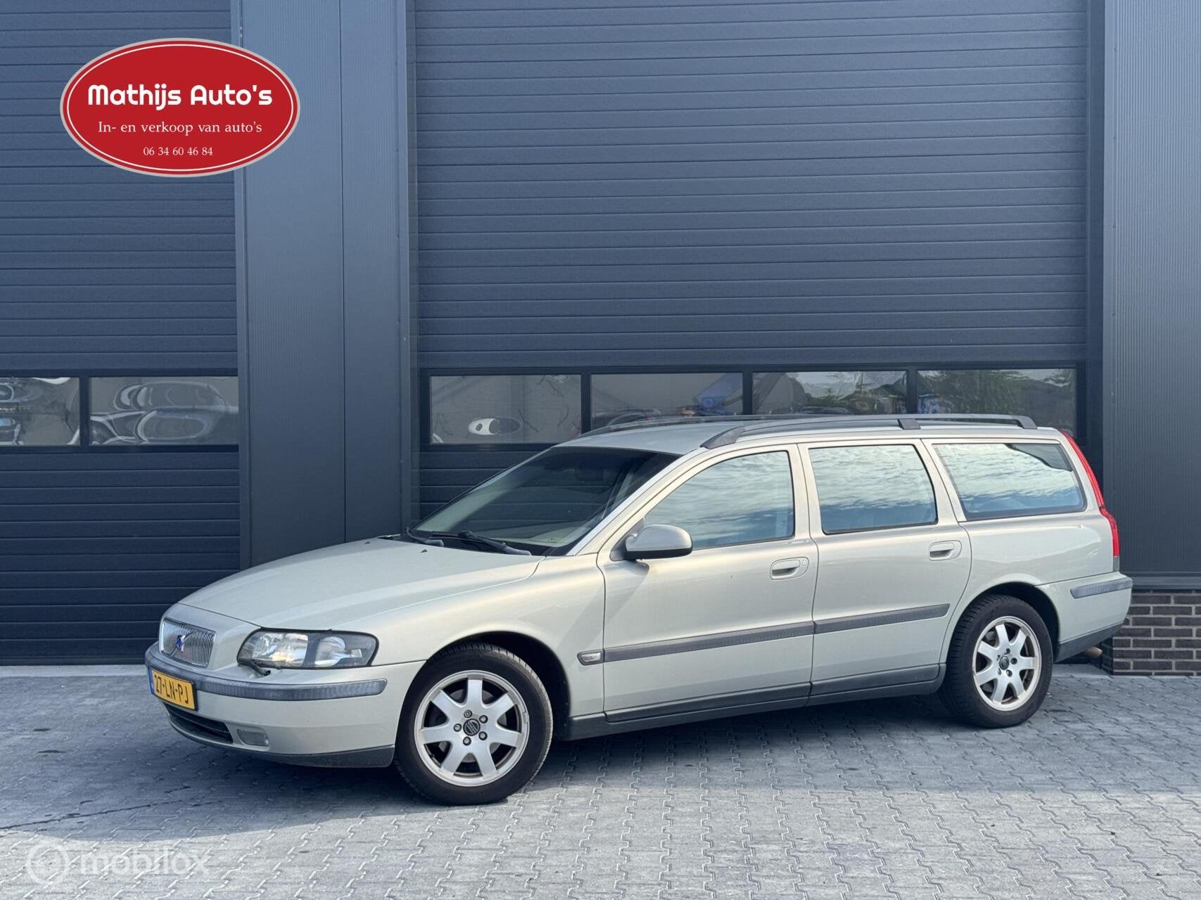Volvo V70 2.4 Comfort Line LPG G3 Youngtimer! nette staat! 1, Auto's, Voorwielaandrijving, 1800 kg, 1532 kg, Beige