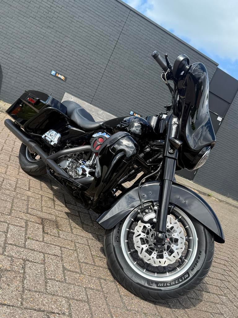 Harley-Davidson Street Glide 1680cc  | Topstaat, Cruise Control, Toermotor, Handgeschakeld, Gebruikt
