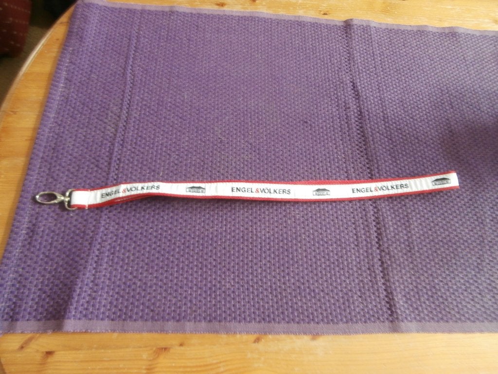 sleutelhanger keykoord Engel en Volkers rood wit, Verzamelen, Sleutelhangers, Ophalen of Verzenden, Nieuw, Merk