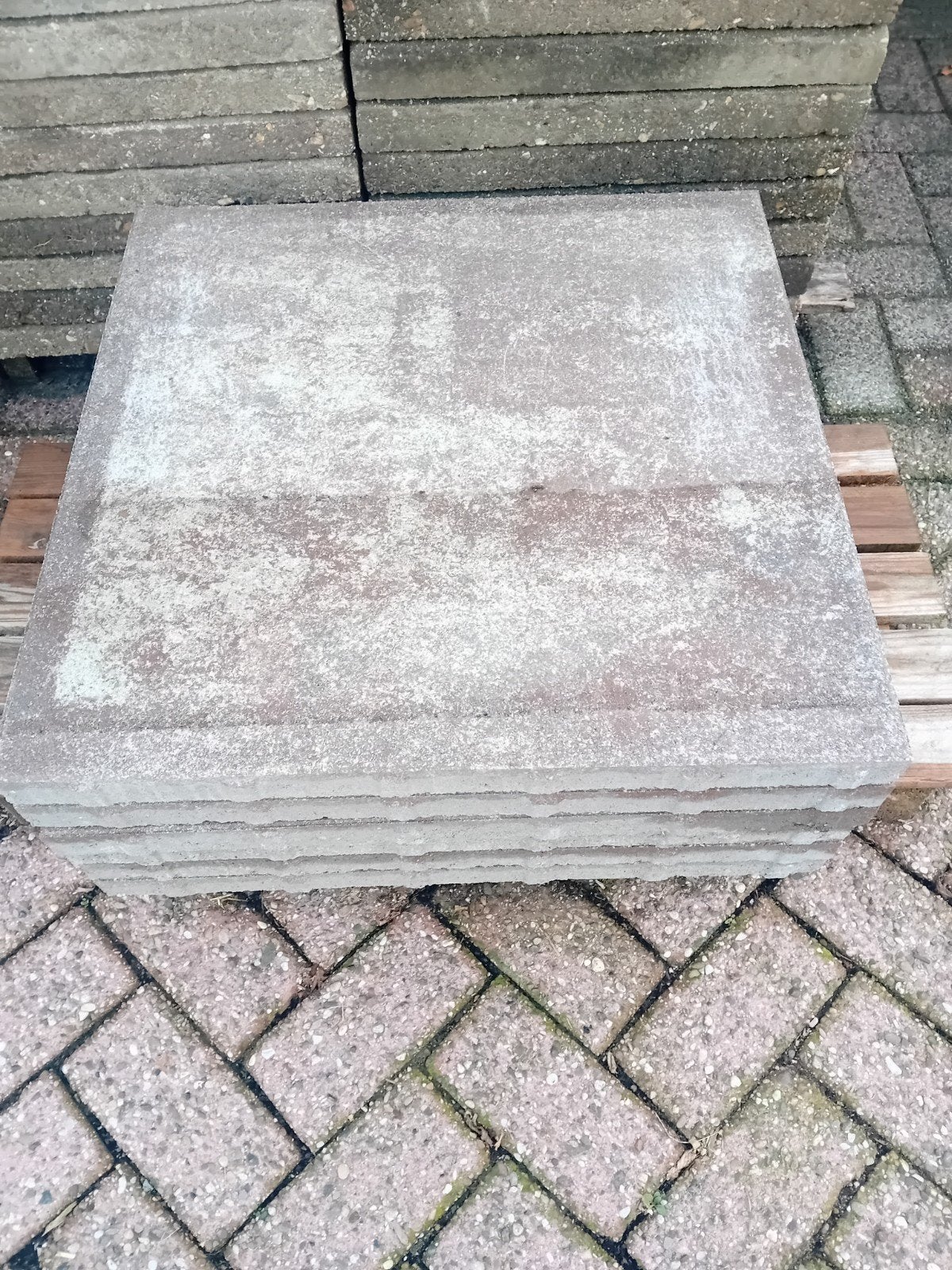 6 betontegels 60x60x4 cm, Ophalen, Gebruikt, Overige materialen, Minder dan 5 m²
