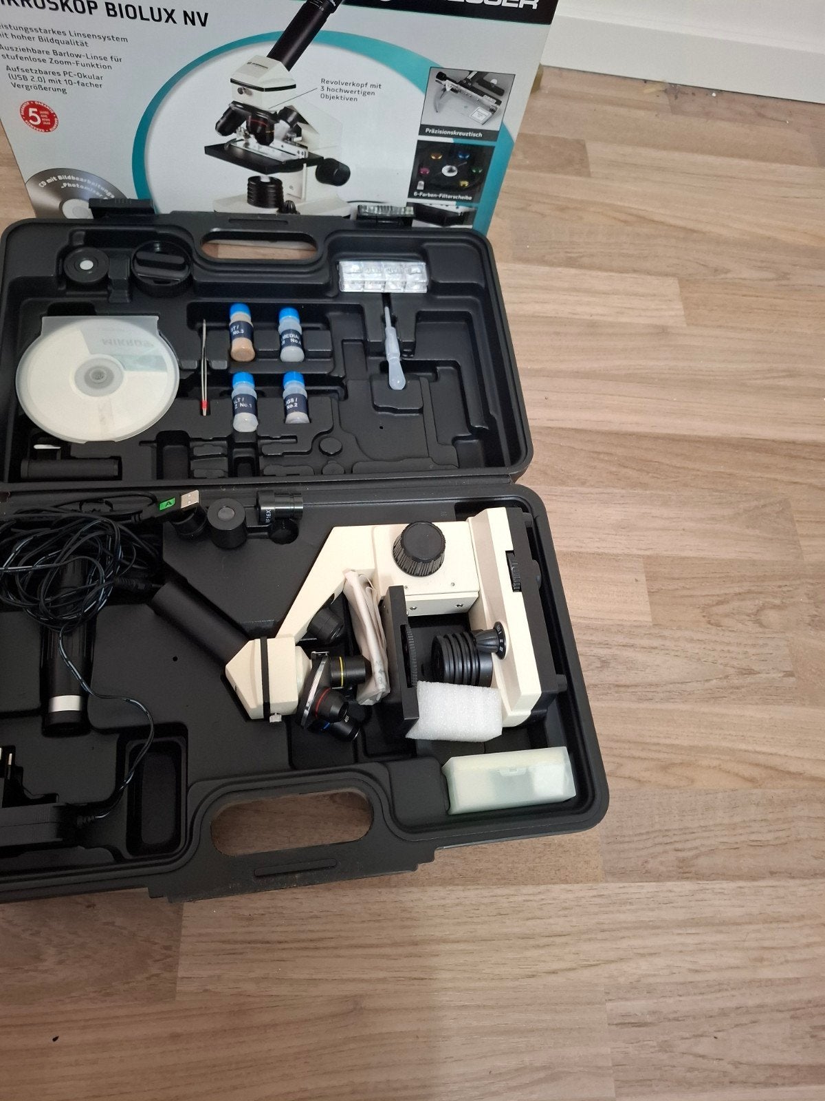 Bresser Biolux NV Microscoop met accessoires, Ophalen, Zo goed als nieuw, Minder dan 400x, Biologische microscoop