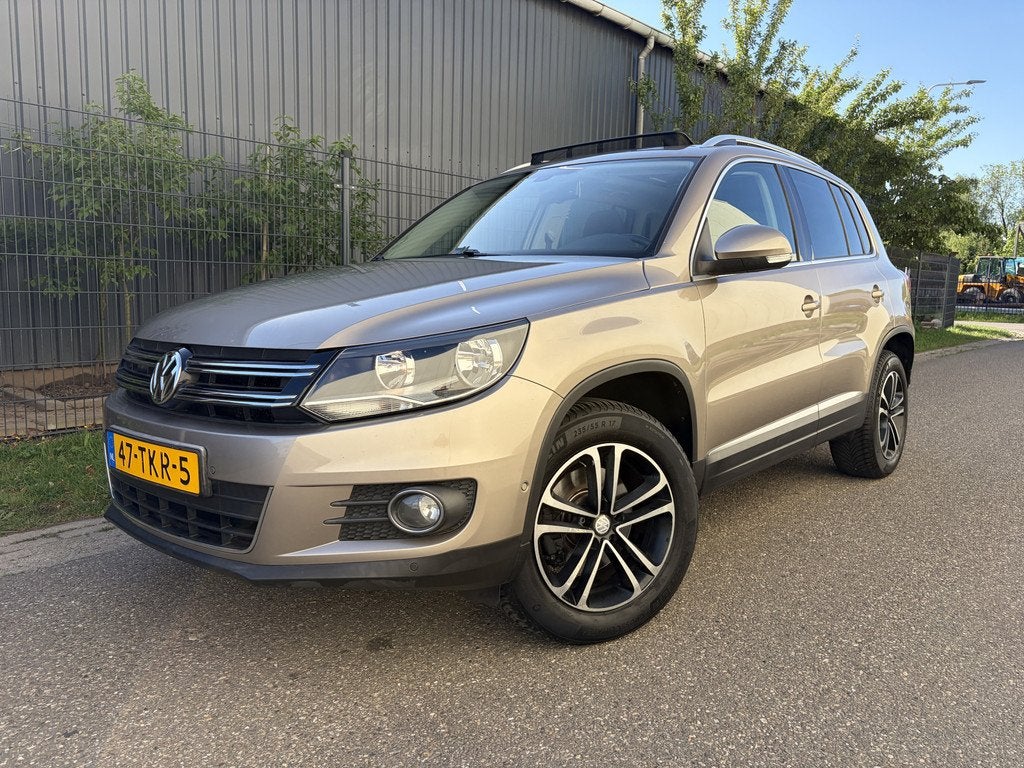 Volkswagen Tiguan 1.4 TSI Sport&Style / NAVI / CRUISE / PANO, Voorwielaandrijving, Euro 5, 15 km/l, Gebruikt