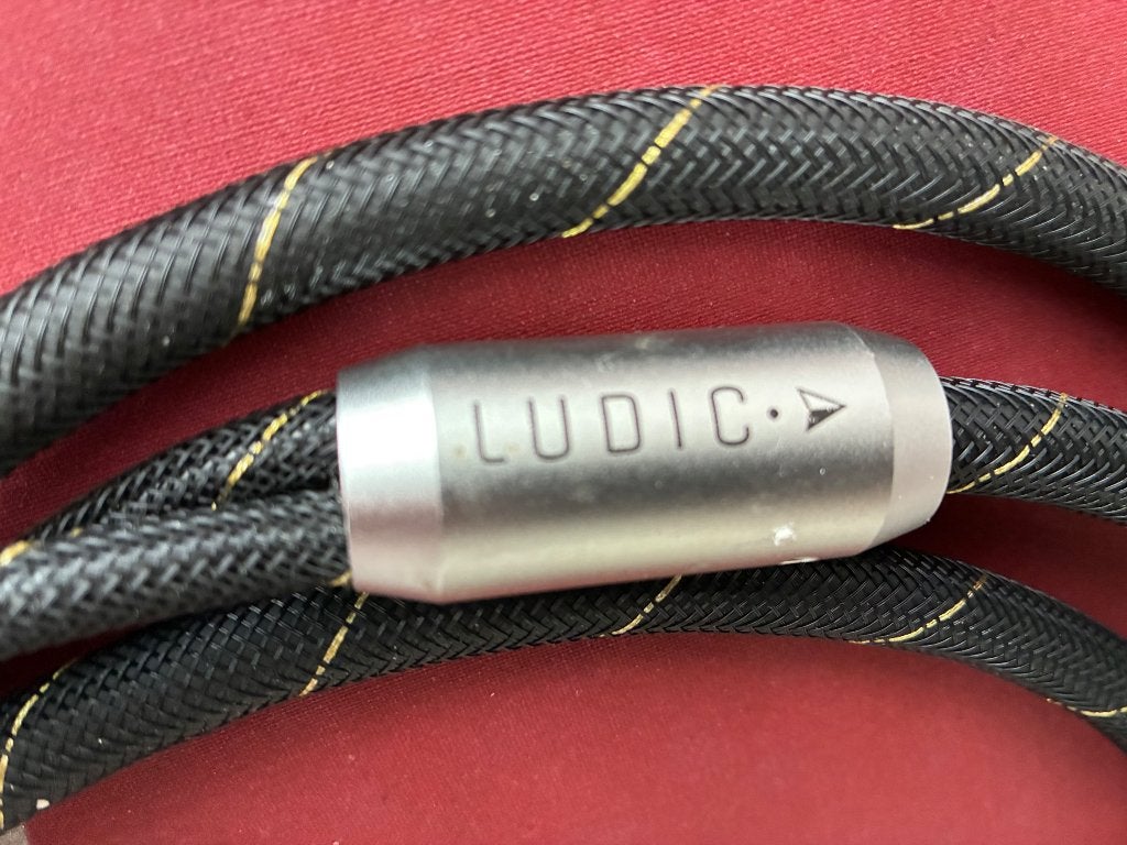 Ludic Alta high end Speakerkabel, Ophalen of Verzenden, Zo goed als nieuw, 2 tot 5 meter, Luidsprekerkabel