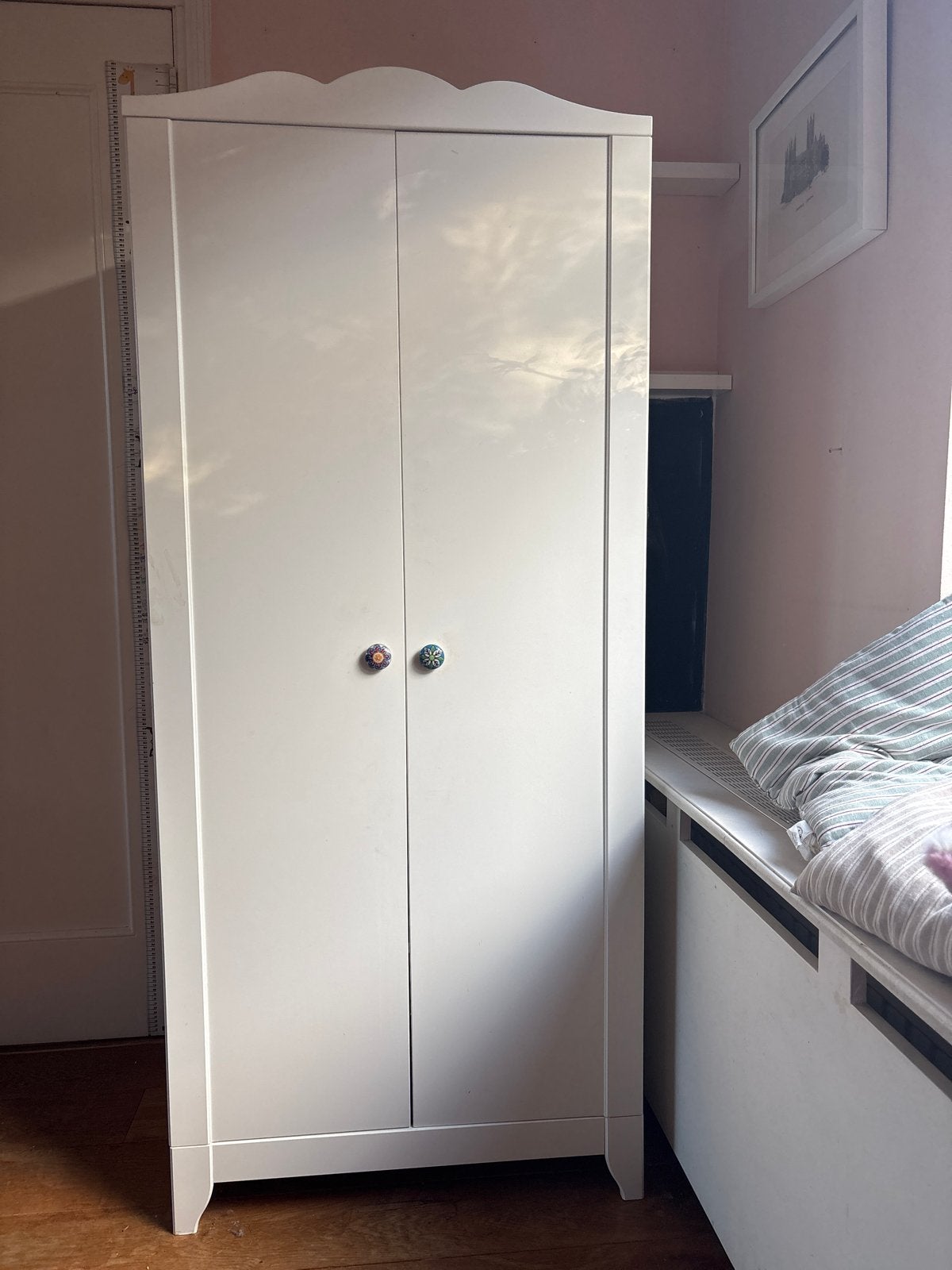 Witte kledingkast met twee deuren hemnes ikea, Gebruikt, 150 tot 200 cm, 25 tot 50 cm, Overige houtsoorten