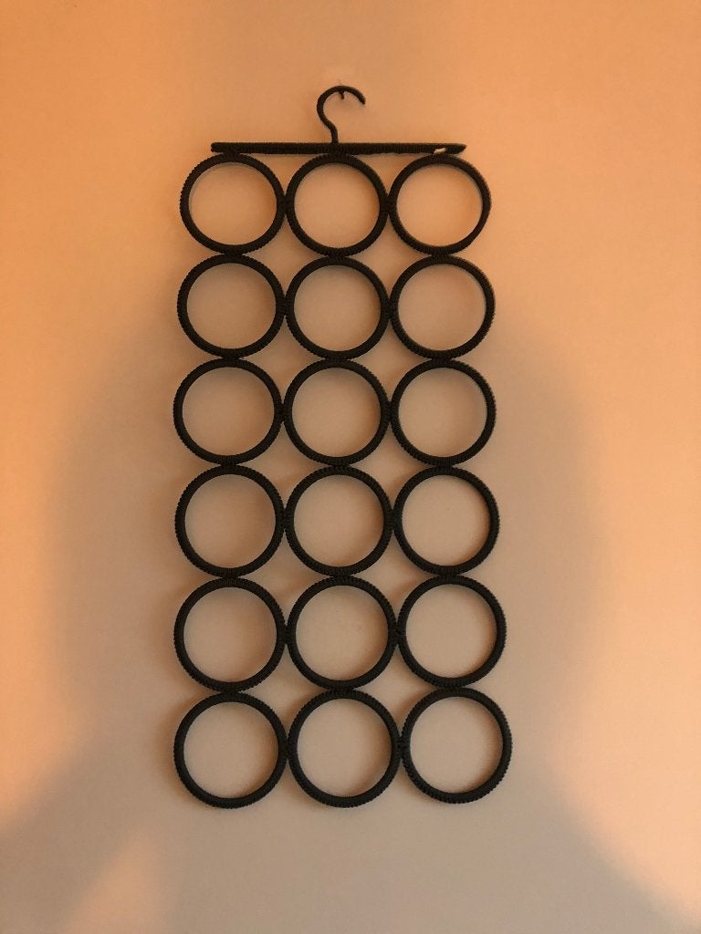 Handige Sjaalhanger accessoirehanger (met 18 ringen) Grijs, Ophalen of Verzenden, Zo goed als nieuw, Overige materialen, Kinderen en Volwassenen