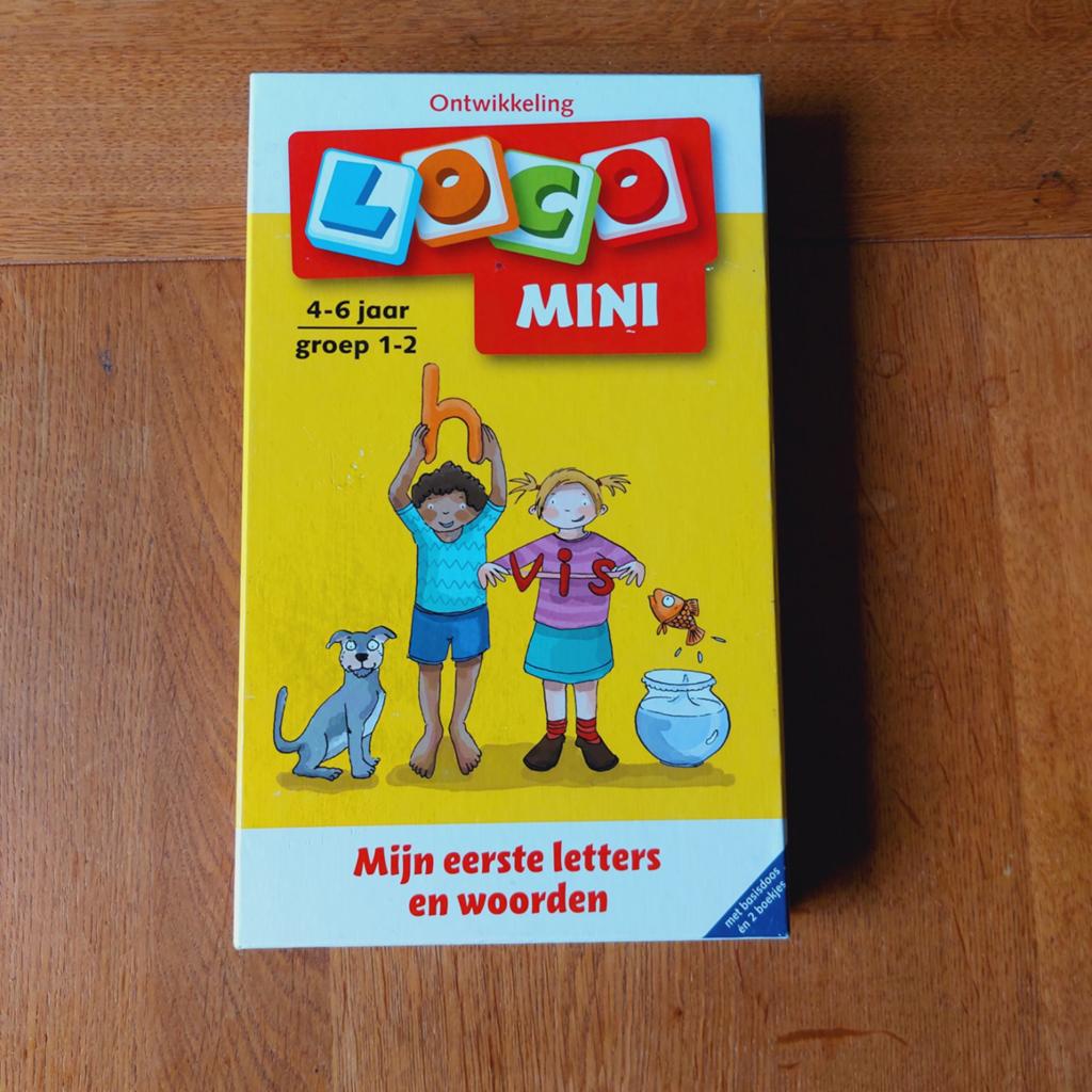 Loco mini, basisdoos met 2 boekjes, Kinderen en Baby's, Speelgoed | Educatief en Creatief, Ophalen of Verzenden, Zo goed als nieuw