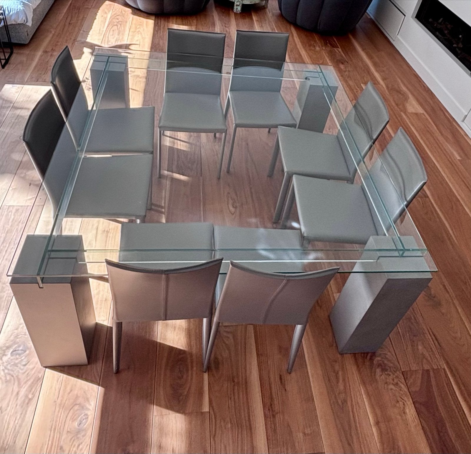 Roche Bobois Tenero Glazen Eettafel met 8 Leren Stoelen, Huis en Inrichting, Ophalen, 150 tot 200 cm, Vierkant, 200 cm of meer