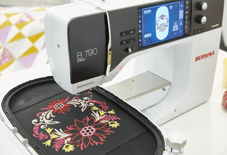 BERNINA 790 PRO Zo goed als nieuw, Ophalen, Zo goed als nieuw, Naaimachine, Bernina
