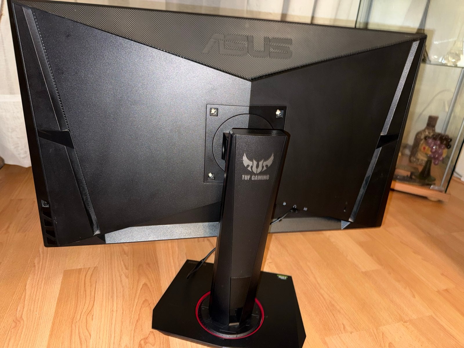 Foto 3 van ASUS TUF Gaming VG27AQ IPS Monitor - 27 inch, 1440P, 165Hz