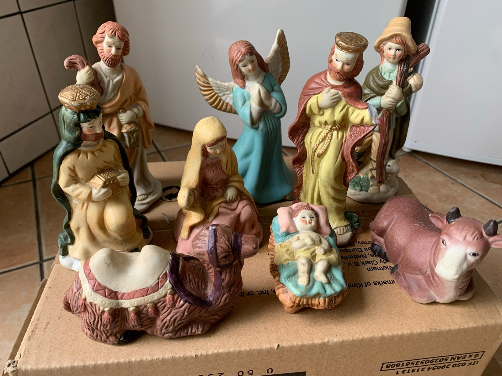 Vintage Kerststal Beeldjes Set - 9 Delen, Antiek en Kunst, Ophalen