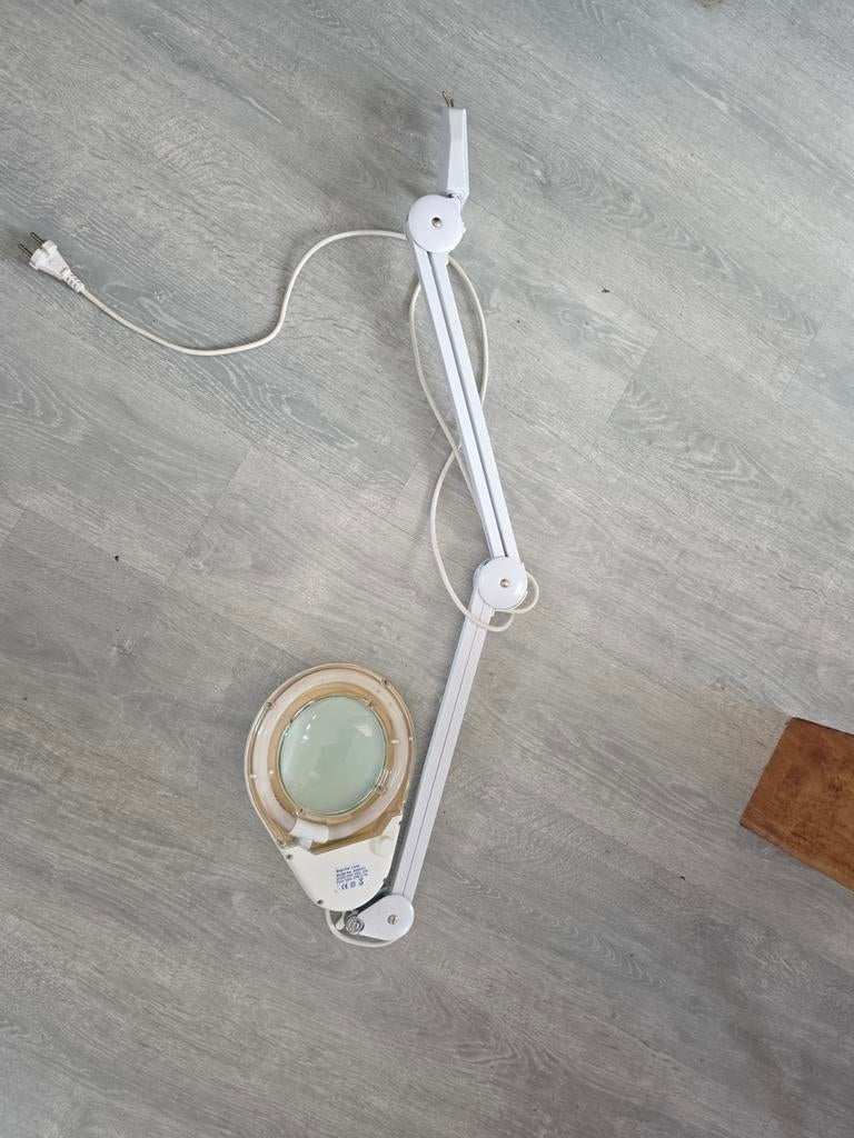 Loeplamp met tafelbevestiging, Ophalen, Gebruikt, Loeplamp