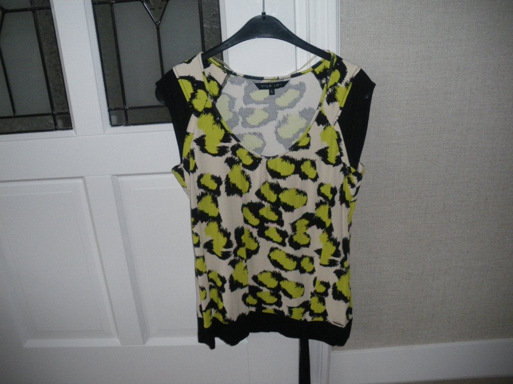 nieuw heel mooi kleurig zomer shirt merk vila joy maat 42, Kleding | Dames, Ophalen of Verzenden, Nieuw, Maat 42/44 (L)
