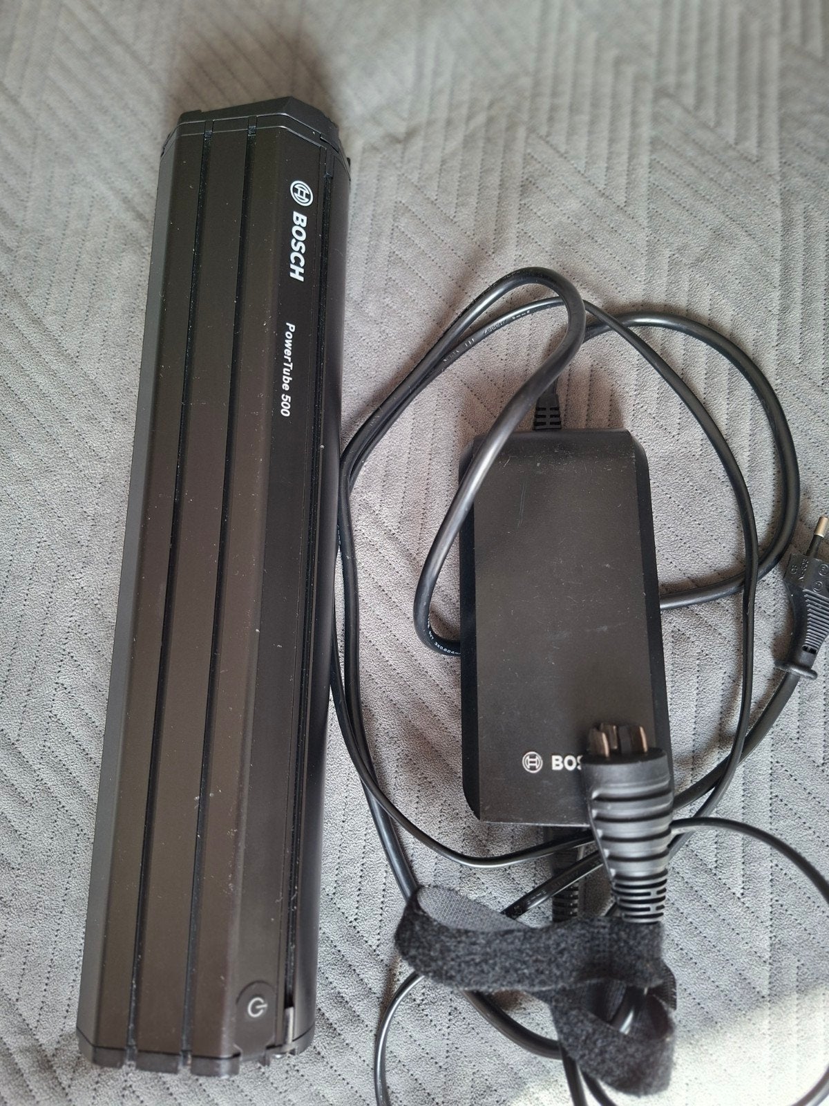 Bosch PowerTube 500 E-bike accu met lader, Ophalen of Verzenden