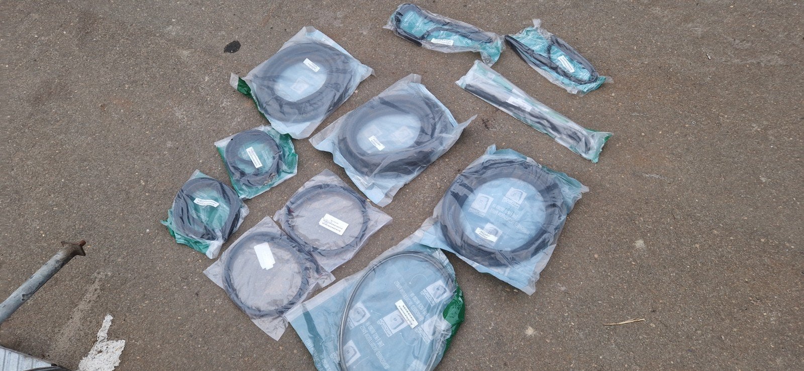 Ford F series 1981/1986 deur/cabine rubber set, Auto-onderdelen, Nieuw, Ophalen of Verzenden, Ford, Voor