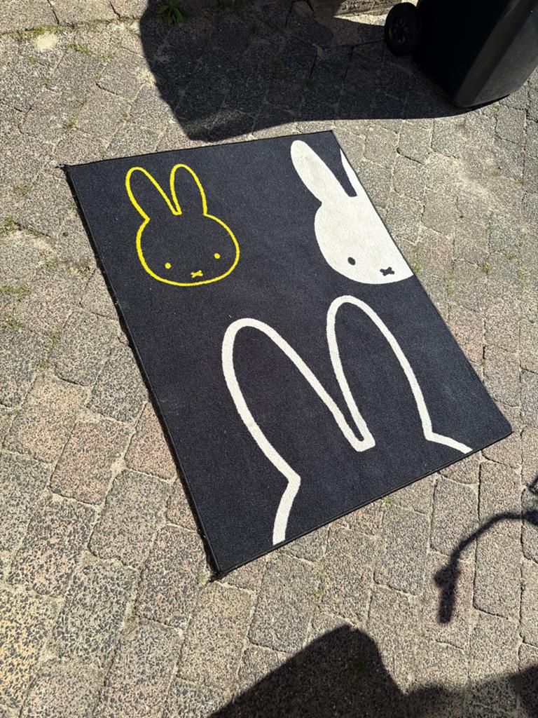 Nijntje vloerkleed - Zo goed als nieuw, 100 tot 150 cm, Zwart, Zo goed als nieuw, Rechthoekig