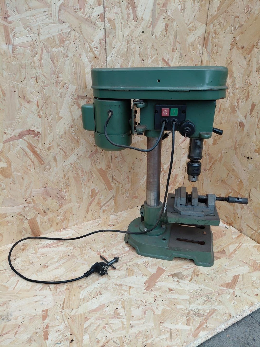 Kolomboormachine 13 mm – 5 snelheden – incl. machineklem, Doe-het-zelf en Verbouw, Gereedschap | Boormachines, Ophalen, Gebruikt