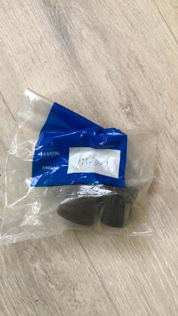 NOS Volvo rubbers, Ophalen of Verzenden, Nieuw, Volvo