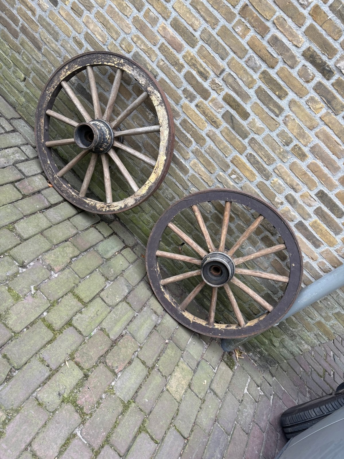 Kar Wielen, Ophalen