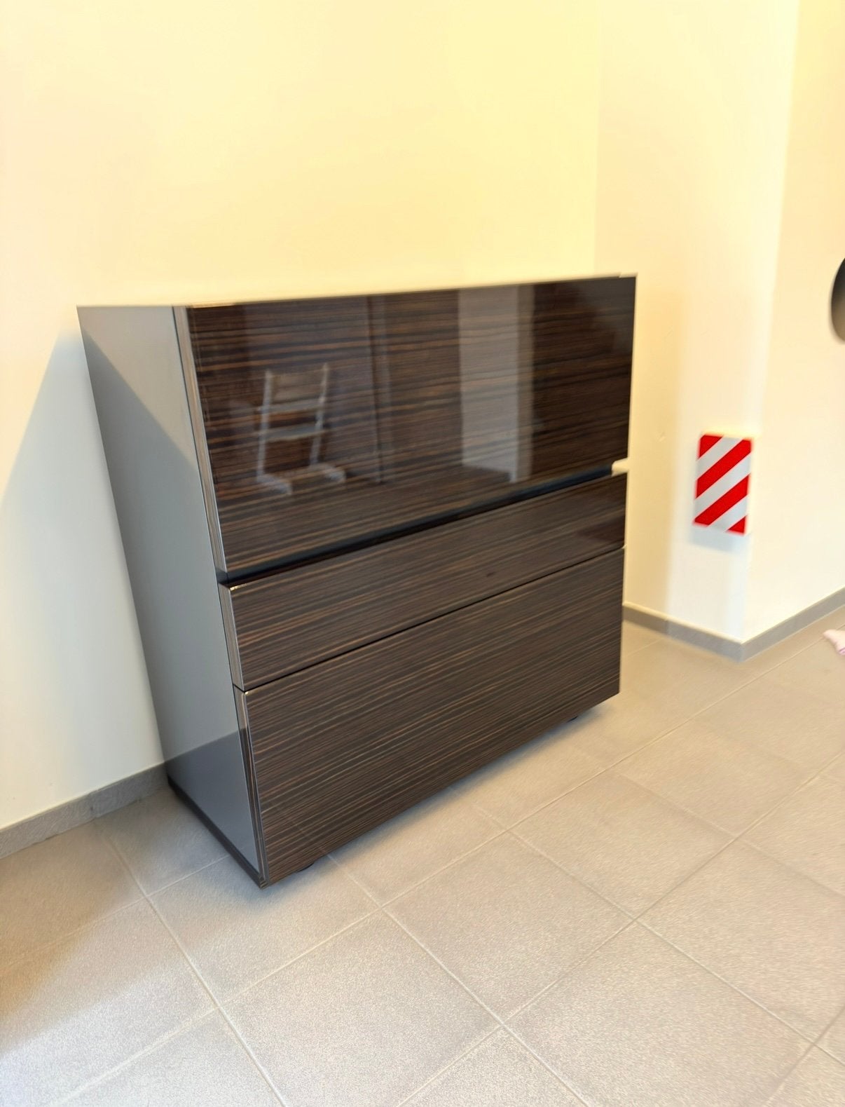 Minotti Carson Cabinet / Bar Cabinet, Ophalen, Gebruikt, 50 tot 75 cm, 100 tot 150 cm