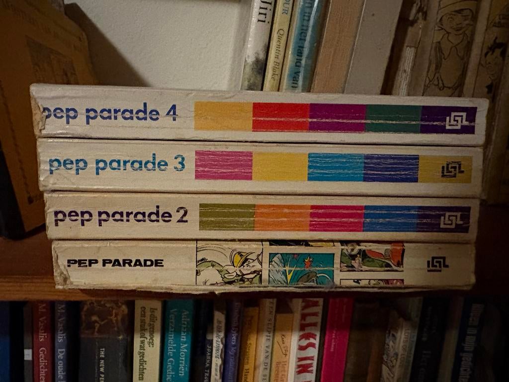 PEP Parade: De Eerste Vier Legendarische Stripweekbladen, Boeken, Meerdere stripboeken, Ophalen of Verzenden, Gelezen