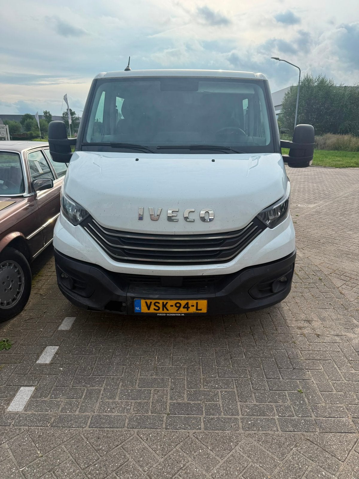 Iveco Daily 2023 – 2.3 180 PK Automaat Perfect onderhouden, Particulier, Te koop