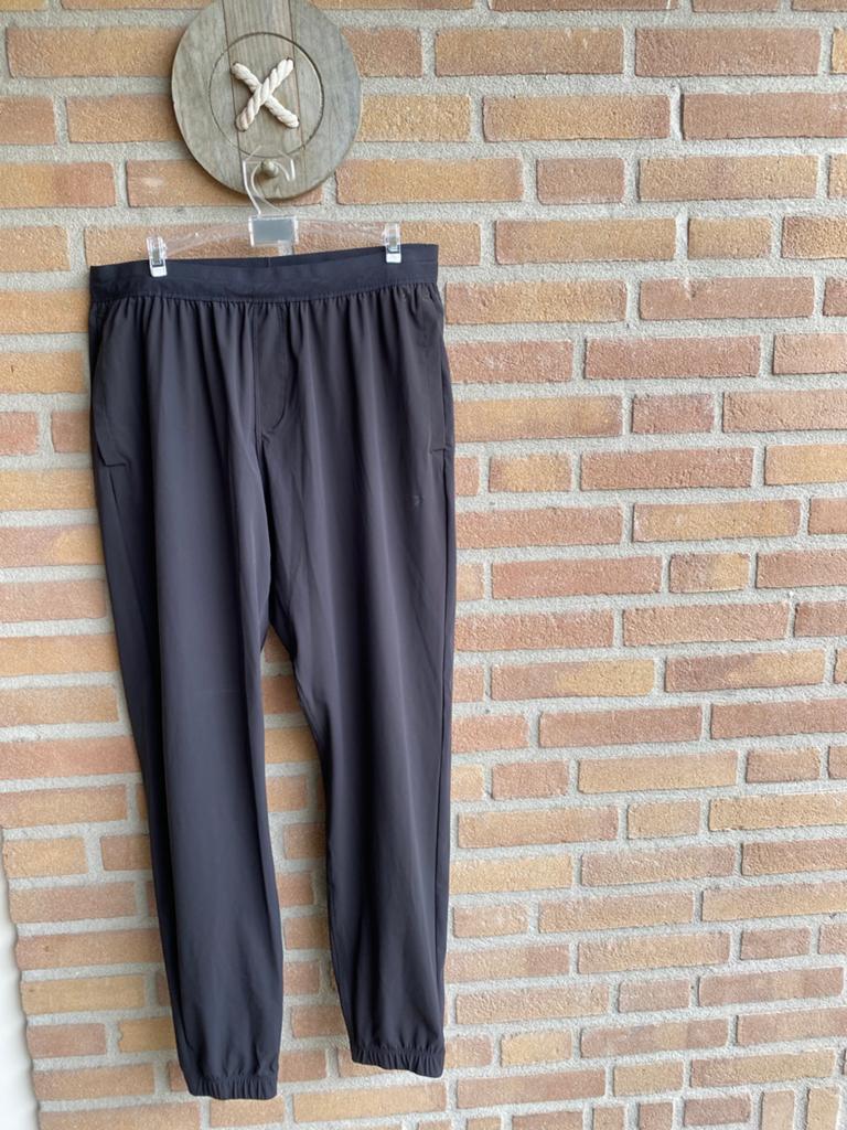 Gymshark sportbroek, Maat 52/54 (L), Fitness, Zwart, Nieuw