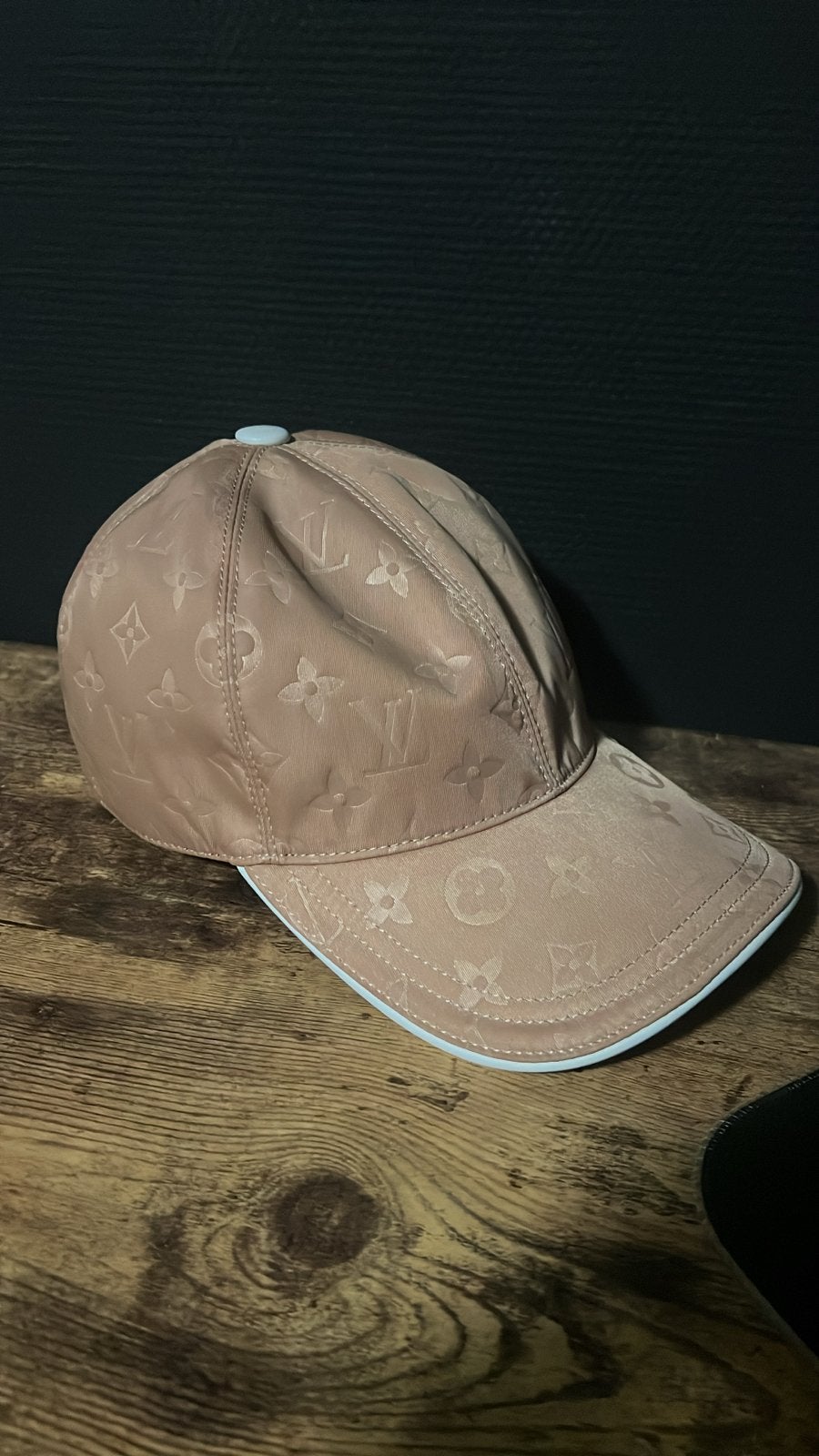 Louis Vuitton Monogram Pet - Zo goed als nieuw, Kleding | Dames, Ophalen, Zo goed als nieuw, One size fits all, Pet