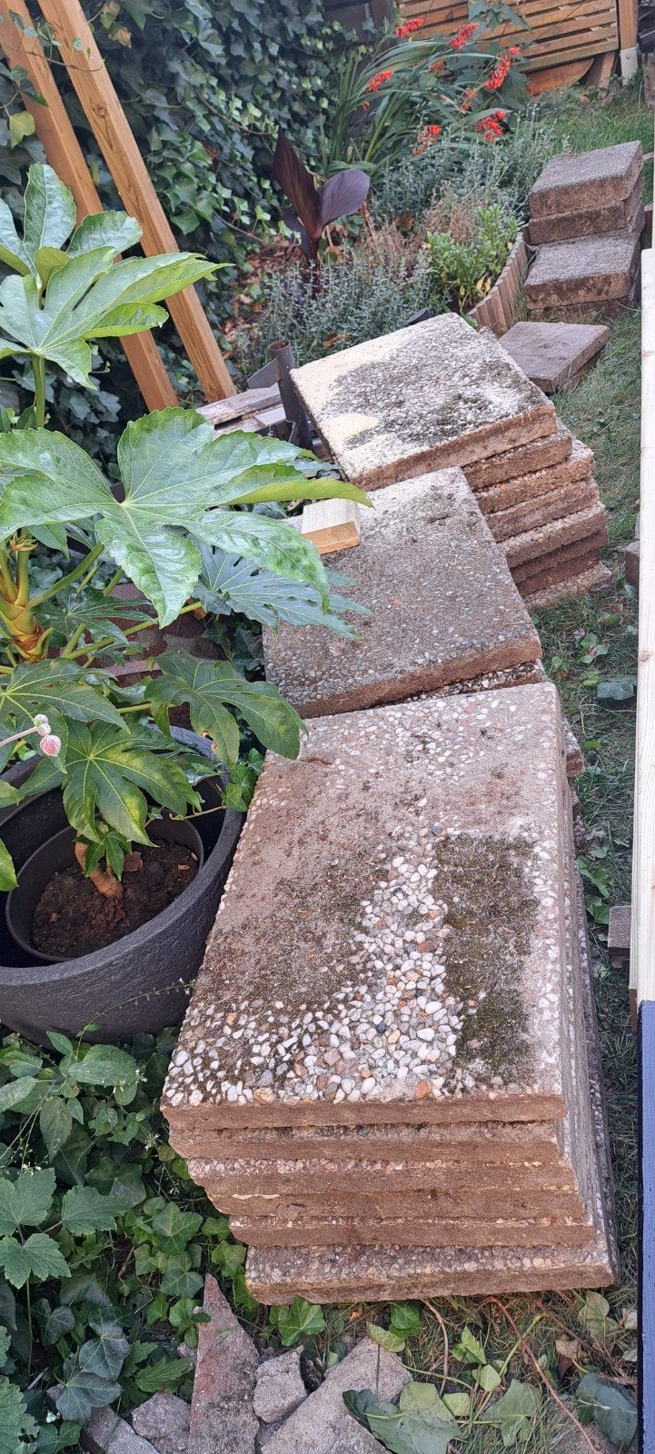 Terras betontegels GRATIS OP TE HALEN!, Ophalen, Gebruikt, Beton, Terrastegels