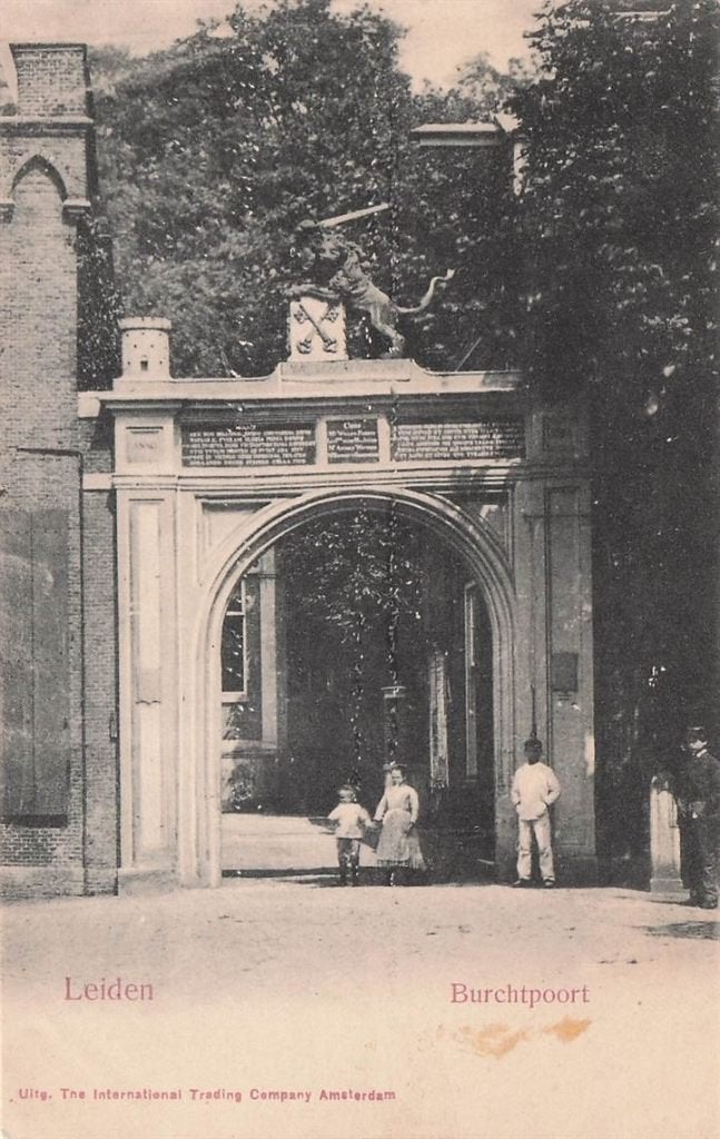 702-147-011 Leiden Burchtpoort, Verzenden, Voor 1920, Zuid-Holland