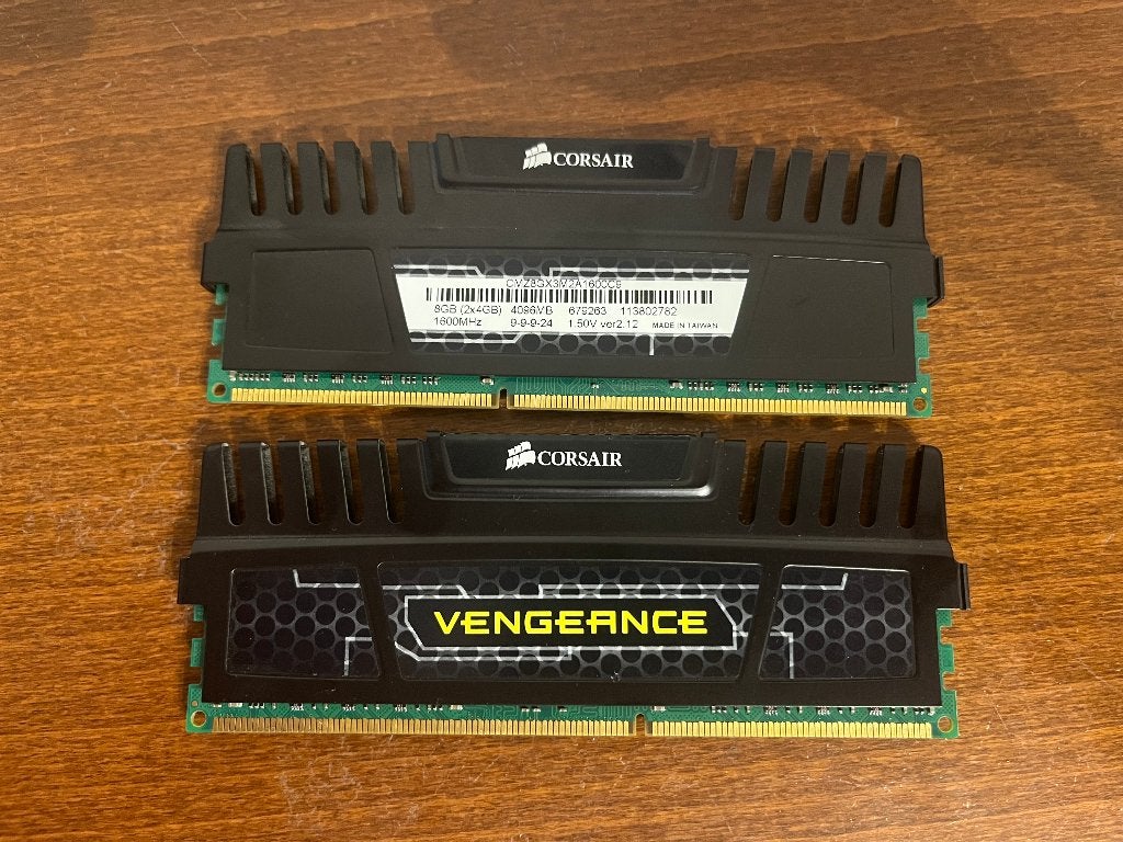 8GB (2x4GB) Corsair Vengeance DDR3-1600, Computers en Software, 8 GB, DDR3, Ophalen of Verzenden, Zo goed als nieuw