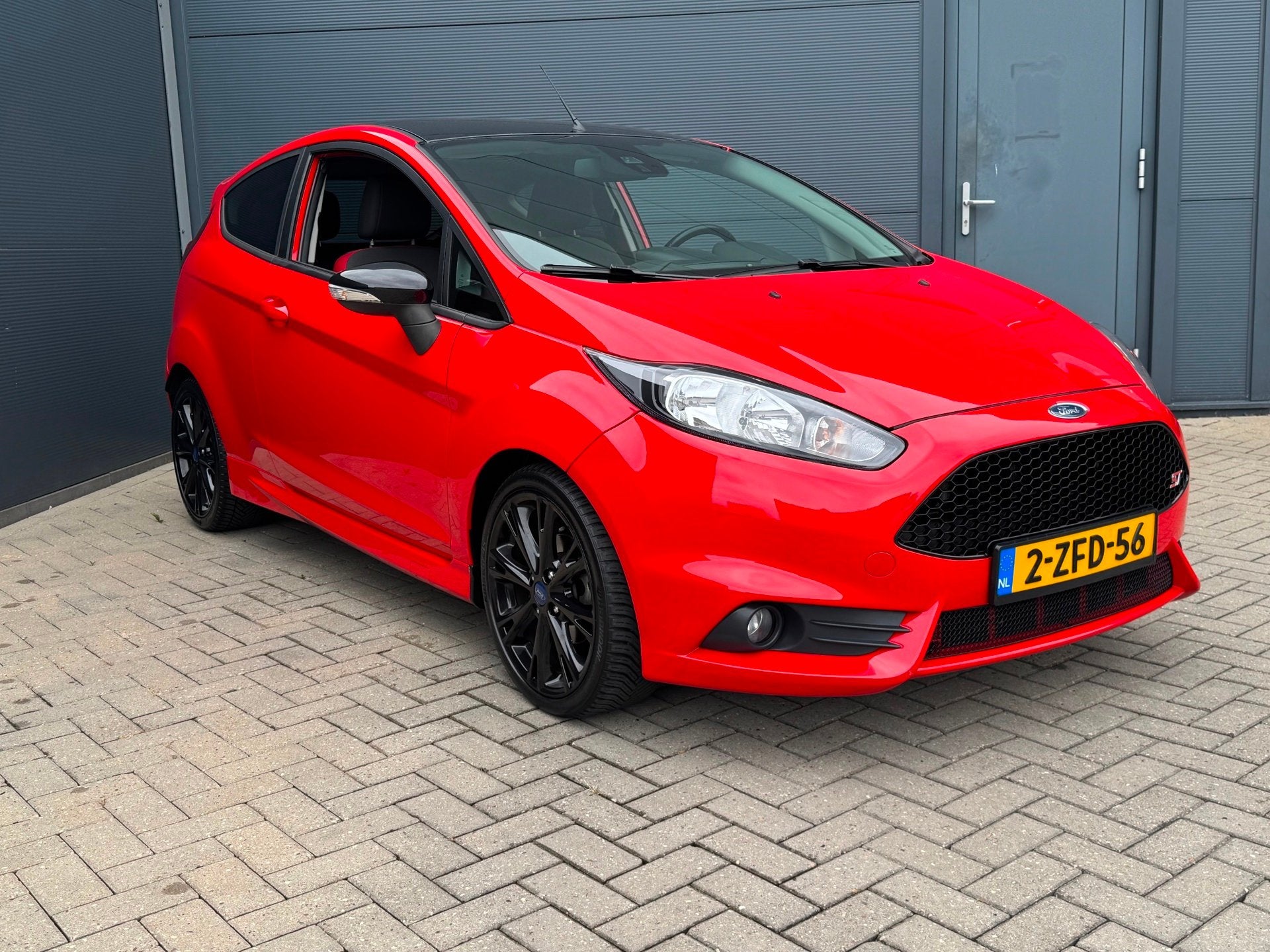 Ford Fiesta 1.0 EcoBoost Red/Black Edition, Voorwielaandrijving, Euro 5, Start-stop-systeem, Origineel Nederlands