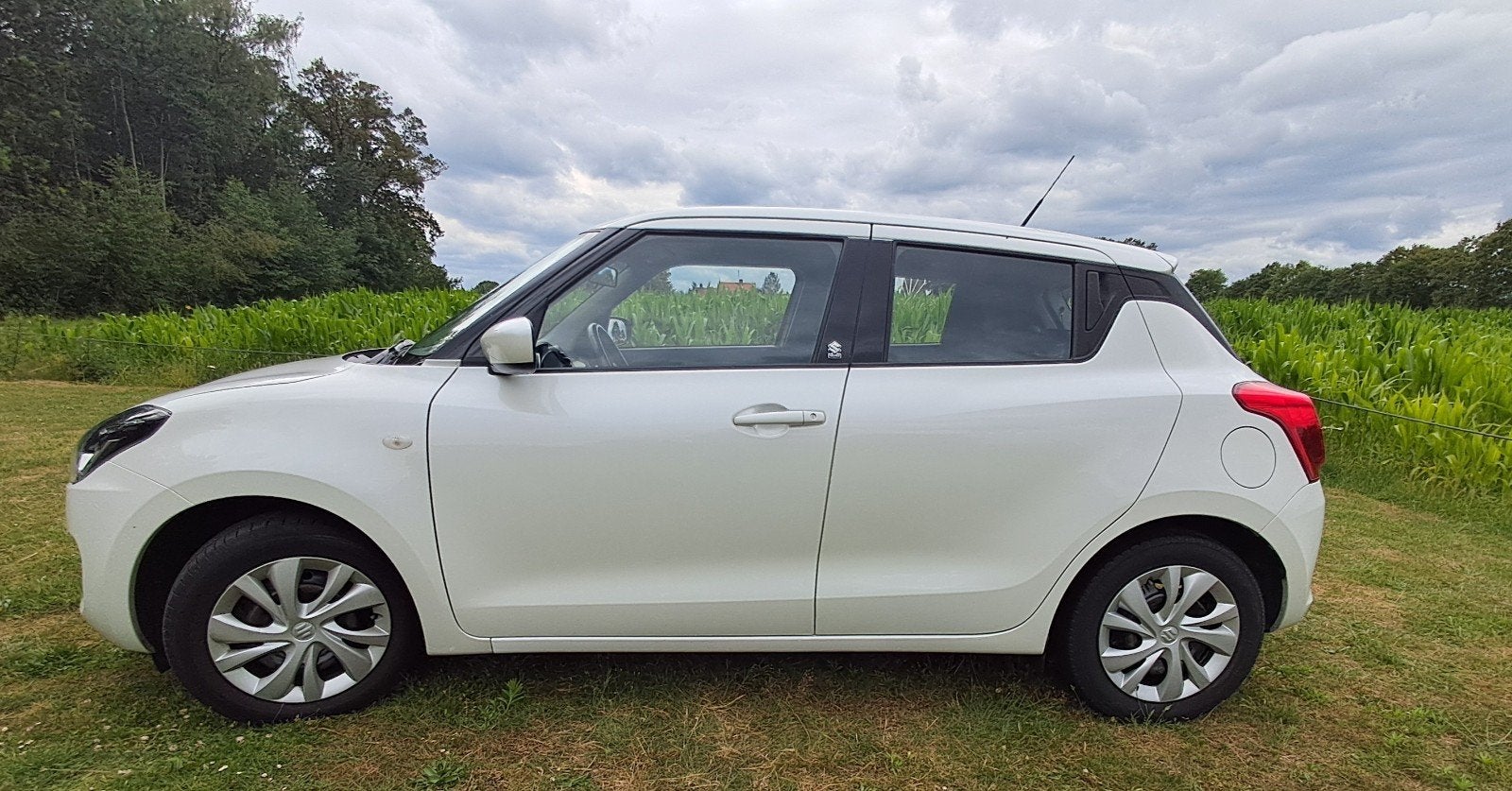Suzuki Swift 1.2 Dualjet 83pk Smart Hybrid S&S 2021 Wit, Voorwielaandrijving, 83 pk, Stof, 4 cilinders